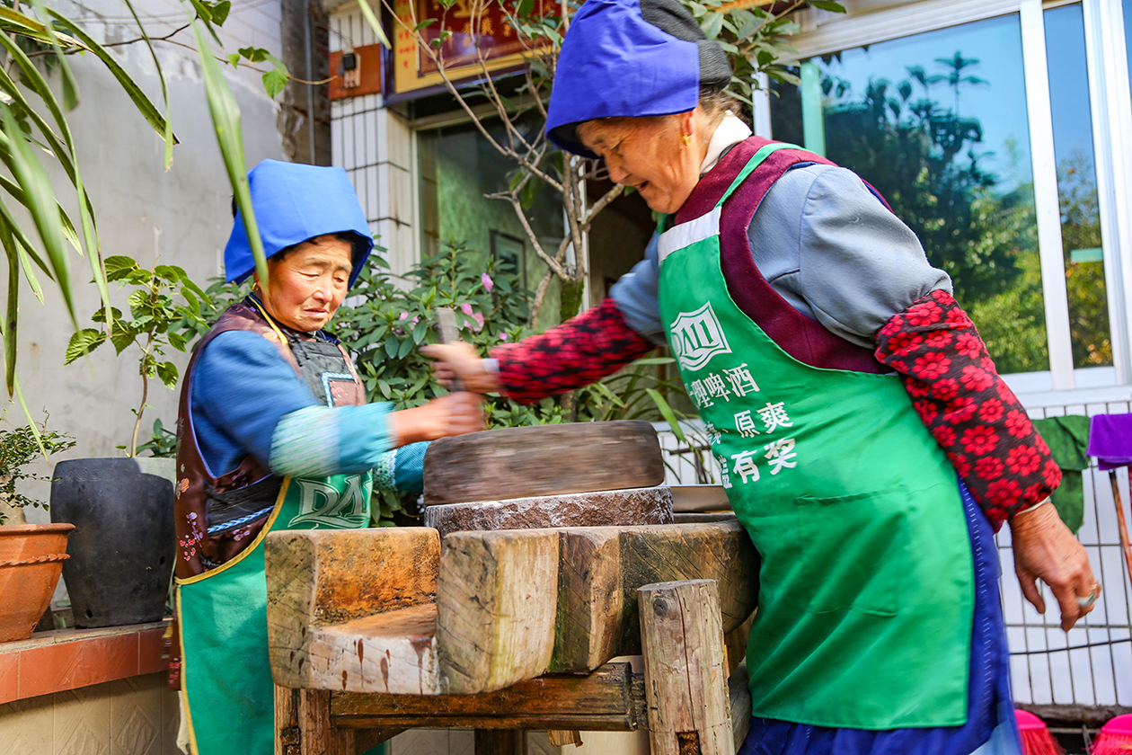 “八盘四座”制作图片