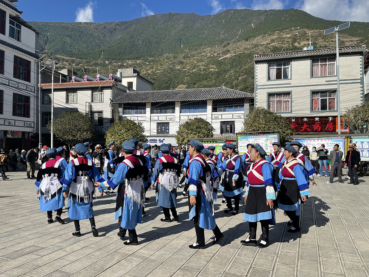 2021年参加县级非物质文化遗产代表性传承人群体理论技艺培训表演 拷贝.jpg