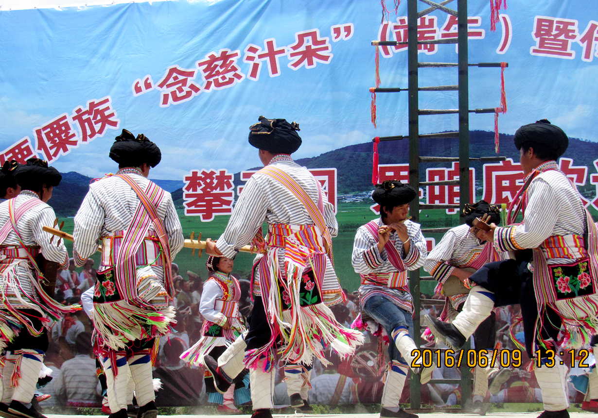 著作权人：陈卫松  联系号码：15911636189照片说明：宣传展示活动 拷贝.jpg